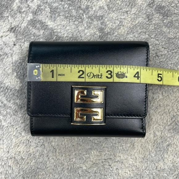 New Givenchy 4G Wallet in Black Leather Compact Trifold - Picture 14 of 15